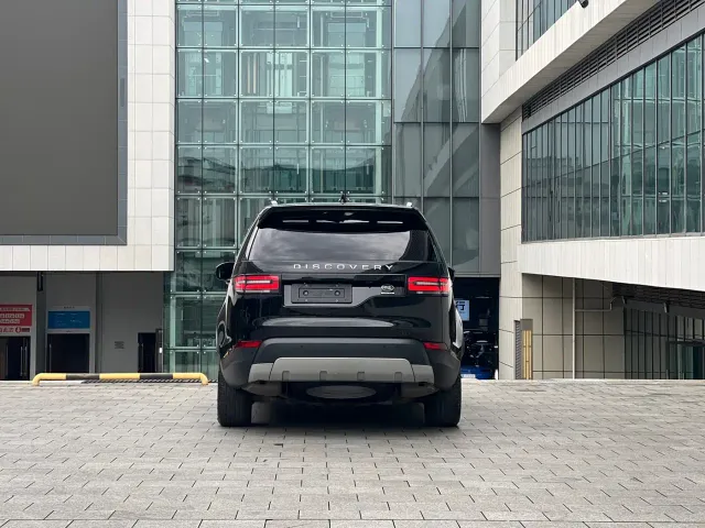 Land Rover Discovery — Фото автомобиля 16