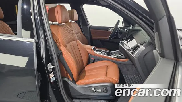 BMW X7 — Фото автомобиля 12