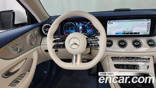 Mercedes-Benz E-Class — Фото автомобиля 13