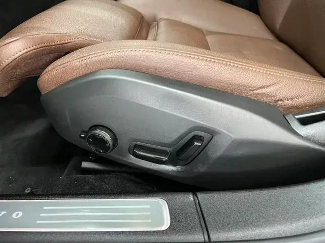 Volvo S90 — Фото автомобиля 18