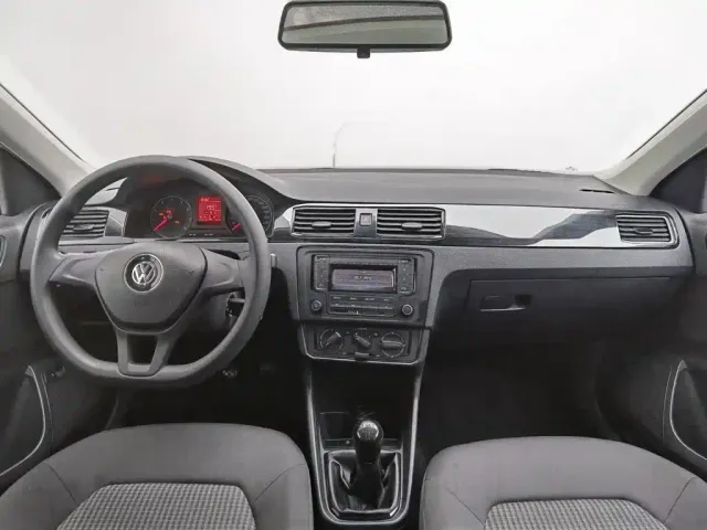 Volkswagen Santana — Фото автомобиля 5