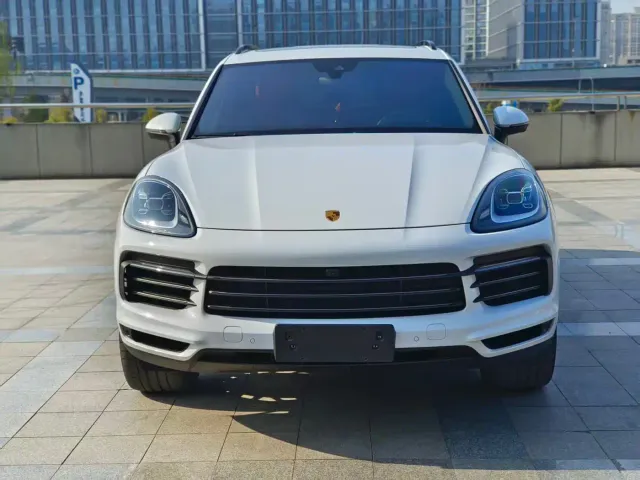 Porsche Cayenne — Фото автомобиля 2