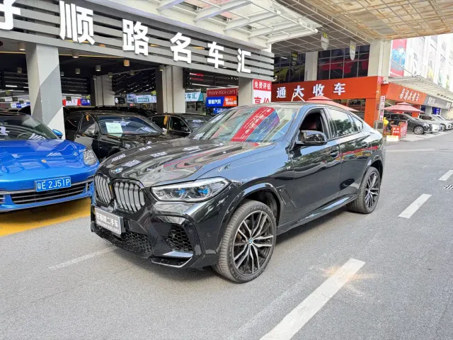 Фотография автомобиля — BMW X6