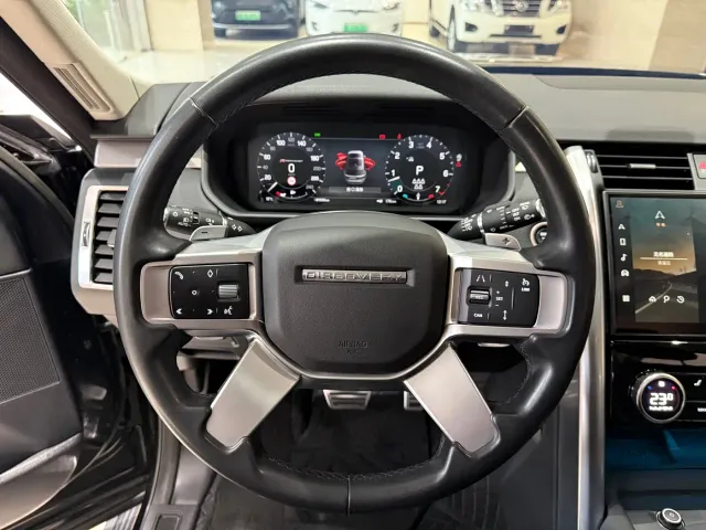 Land Rover Discovery — Фото автомобиля 14