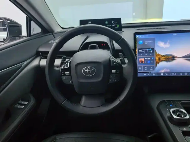 Toyota bZ5 — Фото автомобиля 15
