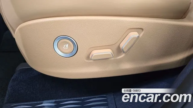 Genesis GV80 — Фото автомобиля 17