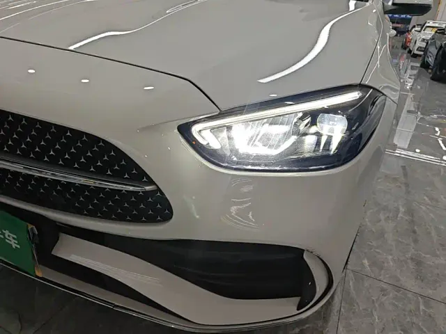 Mercedes-Benz C-Class — Фото автомобиля 23
