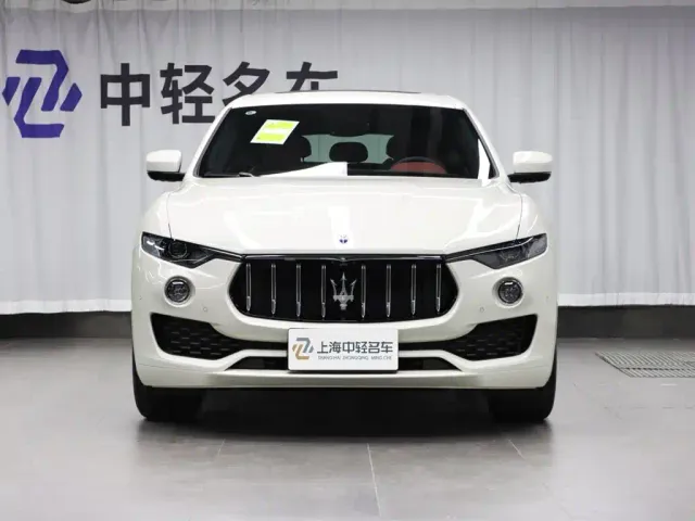 Maserati Levante — Фото автомобиля 2