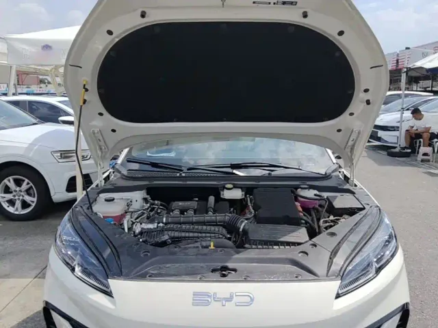 BYD Seal 06 — Фото автомобиля 19