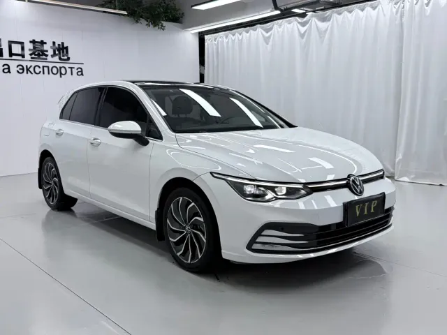Volkswagen Golf — Фото автомобиля 3