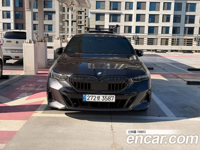 Фотография автомобиля — BMW 5 Series G60