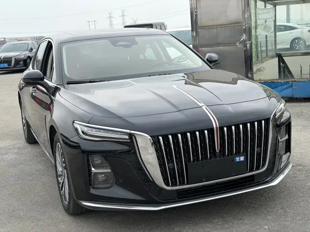 Hongqi H5 — Фото автомобиля 3