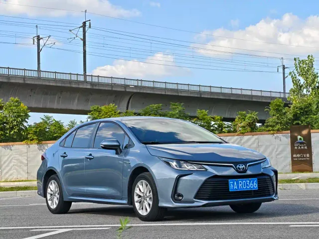Toyota Corolla — Фото автомобиля 3
