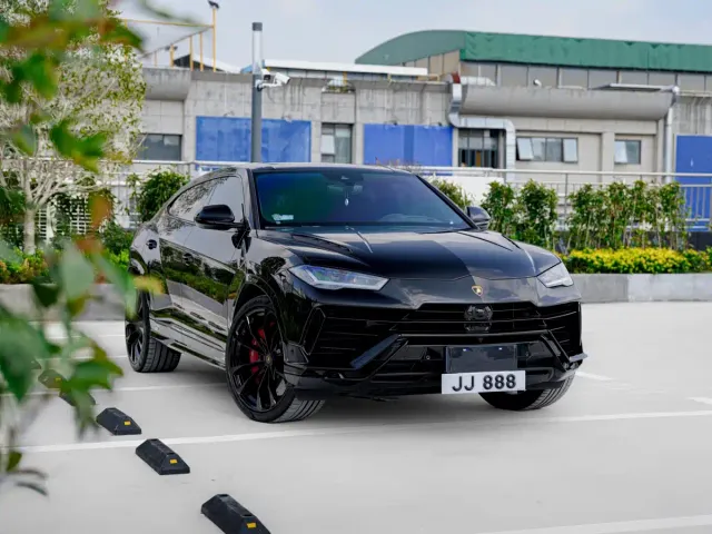 Lamborghini Urus — Фото автомобиля 8