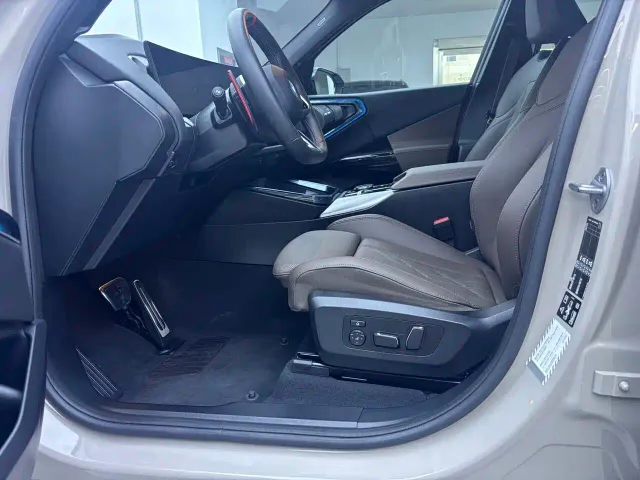 BMW X3 M50 — Фото автомобиля 15