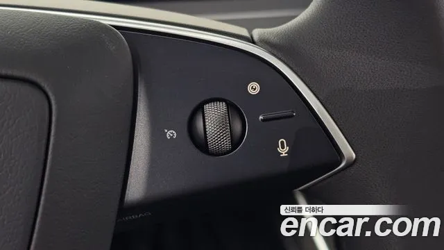 Tesla Model Y — Фото автомобиля 15