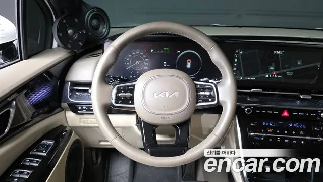 Kia Carnival Generation 4 — Фото автомобиля 12