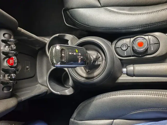 MINI Hatch — Фото автомобиля 9