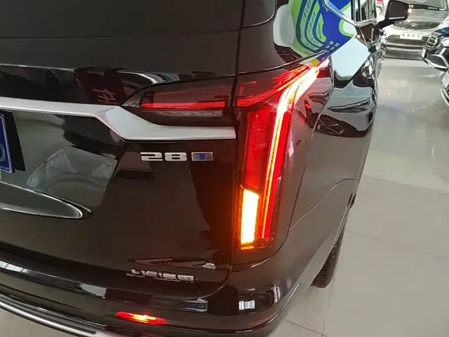 Cadillac XT6 — Фото автомобиля 7