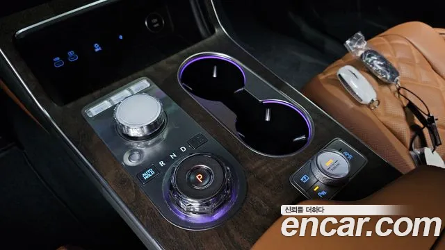 Genesis GV80 — Фото автомобиля 12