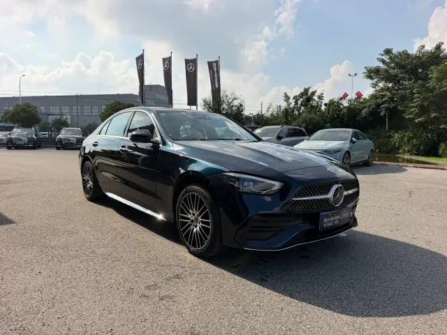 Mercedes-Benz C-Class — Фото автомобиля 3