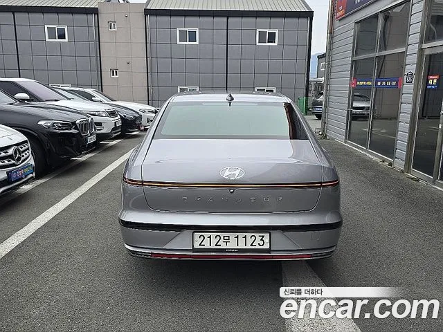Hyundai Grandeur Grandeur (GN7) 3.5 LPG 2WD (Такси) — Фото автомобиля 5