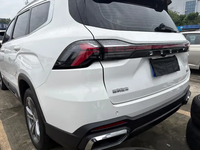 Geely Haoyue L — Фото автомобиля 16