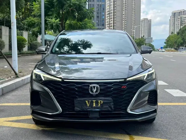 Changan Eado — Фото автомобиля 2