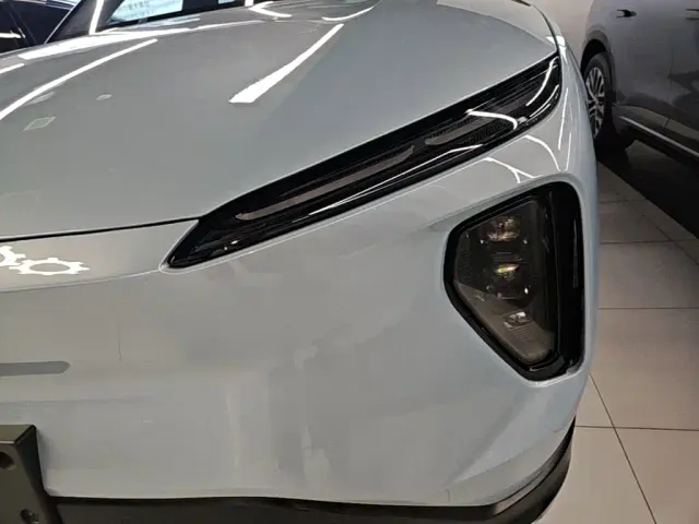 Nio ES6 — Фото автомобиля 23