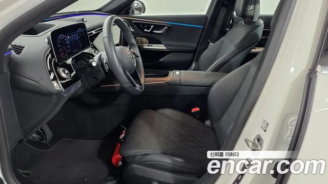 Mercedes-Benz E-Class — Фото автомобиля 14