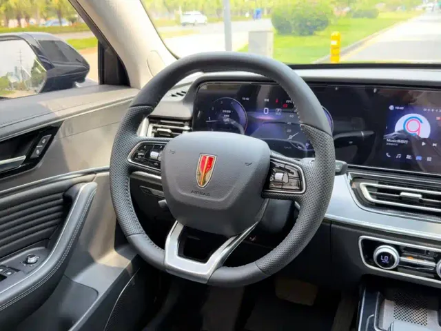Hongqi HS5 — Фото автомобиля 2