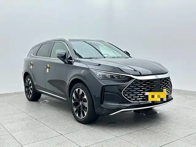 BYD Tang — Фото автомобиля 3