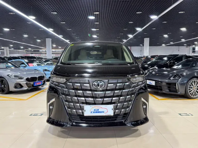 Toyota Alphard — Фото автомобиля 2