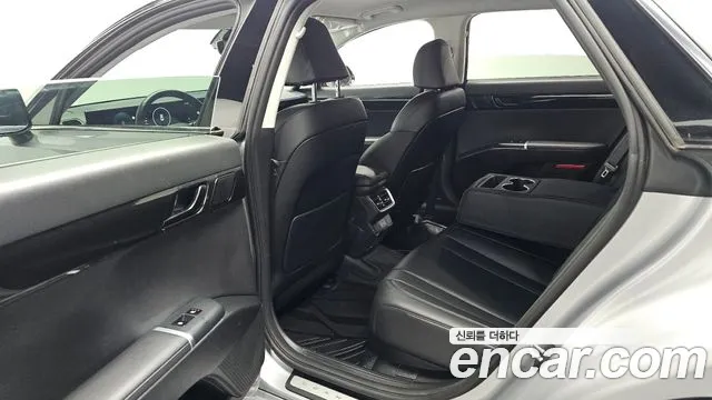 Hyundai Grandeur GN7 — Фото автомобиля 11