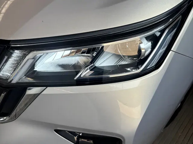Wuling Jiachen — Фото автомобиля 12