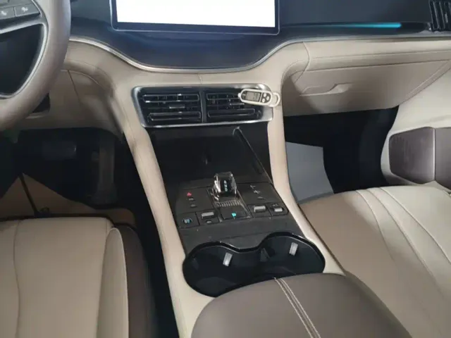 BYD Song PLUS — Фото автомобиля 13