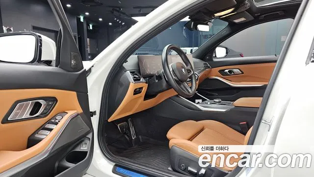 BMW 3-Series 3 серия (G20) 320i M Sport — Фото автомобиля 10