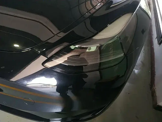 Tesla Model Y — Фото автомобиля 23