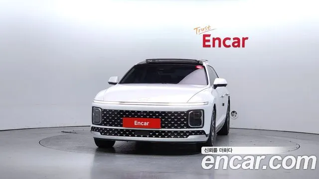 Hyundai Grandeur Grandeur (GN7) 2.5 Бензин 2WD — Фото автомобиля 3