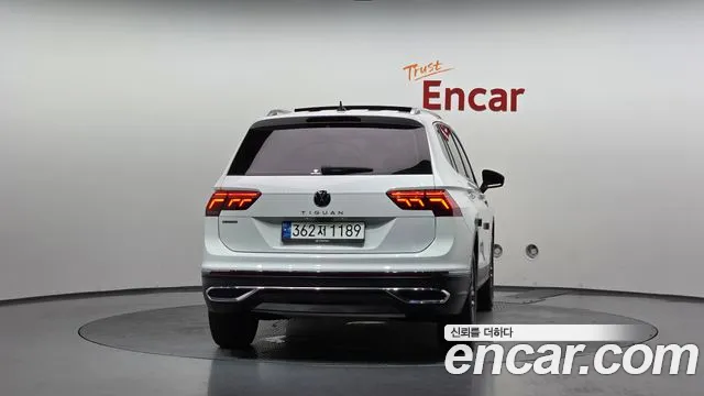 Volkswagen Tiguan — Фото автомобиля 4