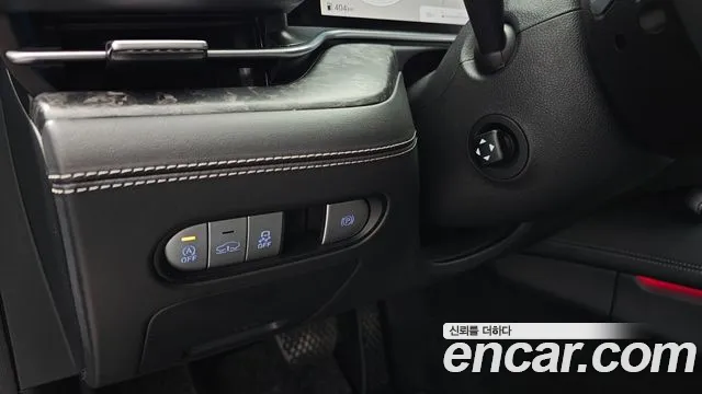 Genesis G90 — Фото автомобиля 24