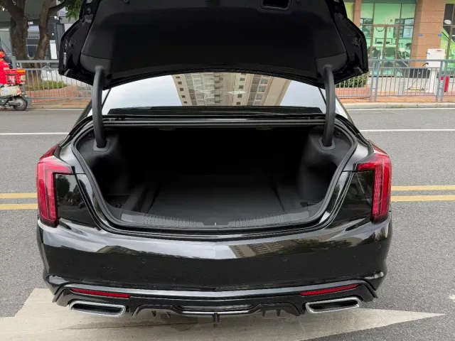 Cadillac CT5 — Фото автомобиля 8