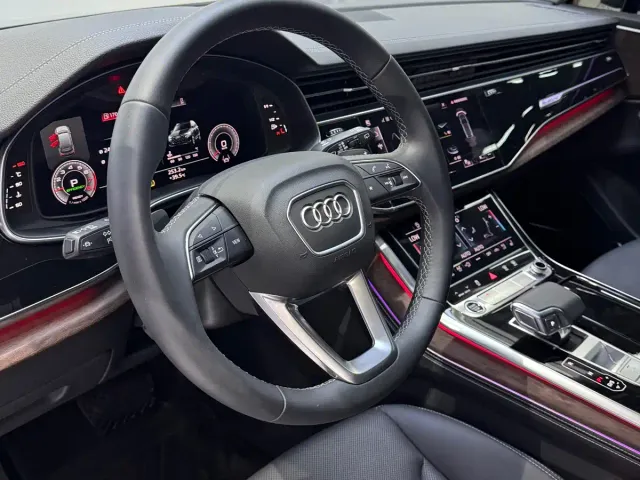 Audi Q7 — Фото автомобиля 17