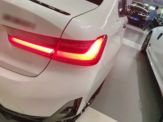 BMW 3 Series — Фото автомобиля 7