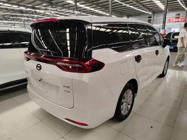 GAC Trumpchi M6 — Фото автомобиля 15