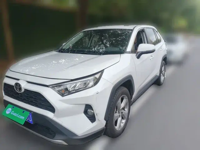 Фотография автомобиля — Toyota RAV4