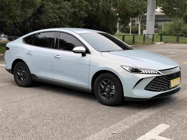 BYD Qin PLUS — Фото автомобиля 4