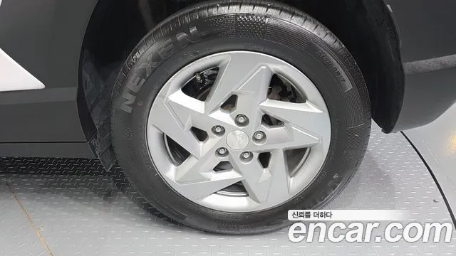 Hyundai Kona — Фото автомобиля 6