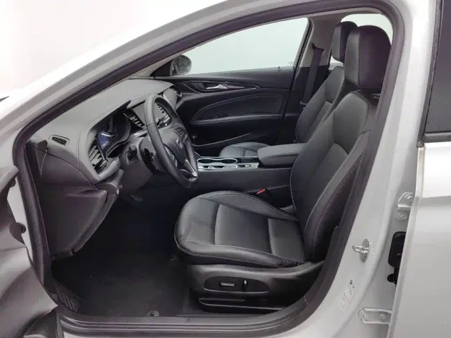 Buick Regal — Фото автомобиля 10