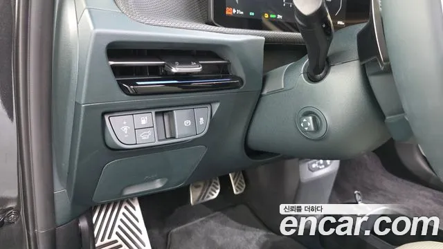 Kia EV6 — Фото автомобиля 24